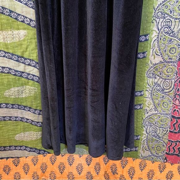 NWT Baltic Born Black Sofia Velvet Maxi Dress Size Extra Small - Picture 8 of 16